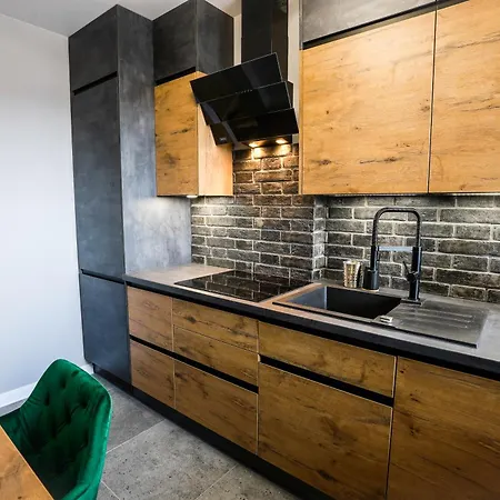 Comfortable Center *