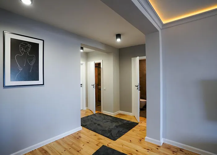 شقة Comfortable Center بوزنان